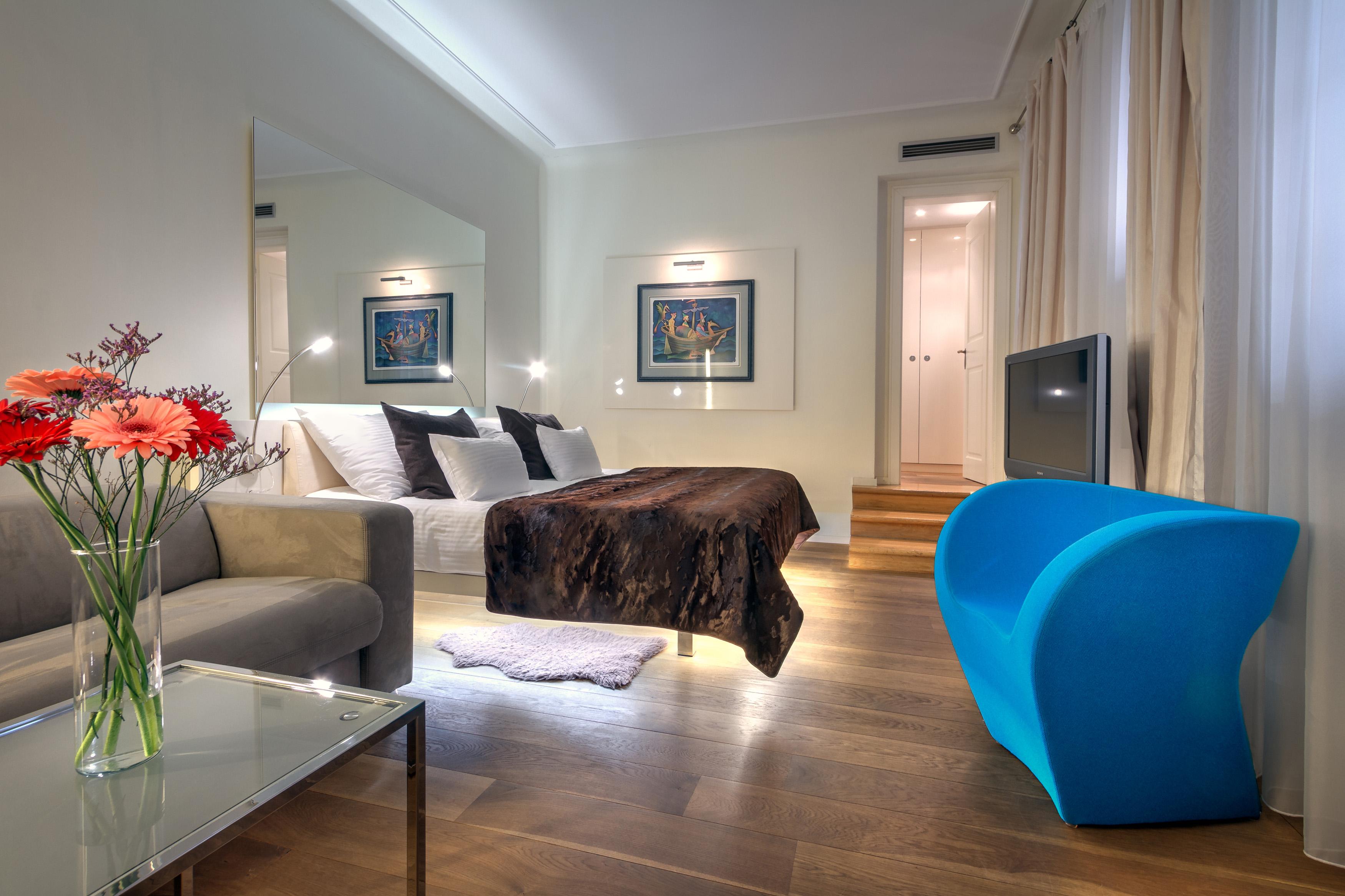 Three Storks Hotel Praha Bagian luar foto A room at the Hotel Axelmannstein