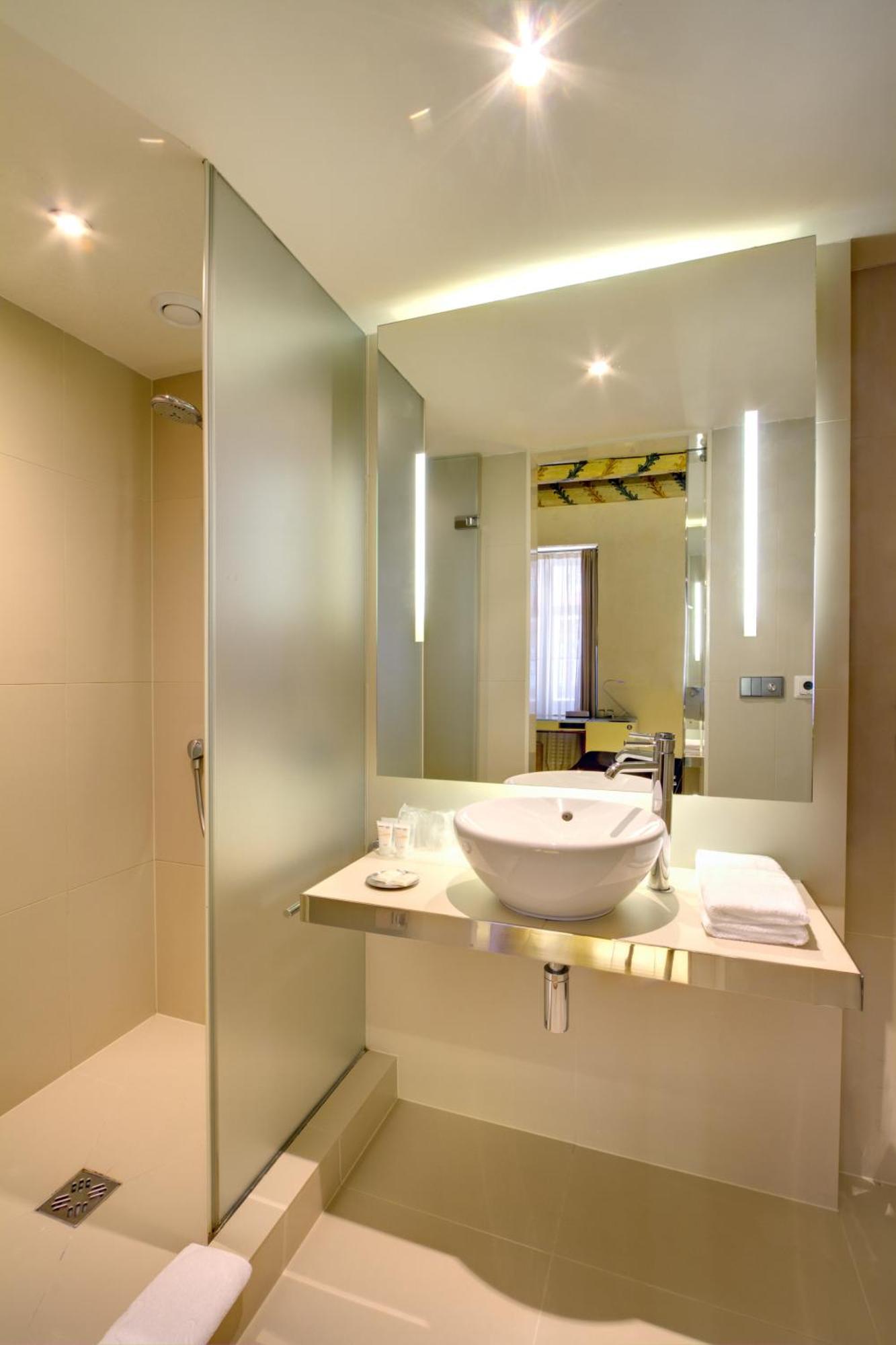Three Storks Hotel Praha Bagian luar foto