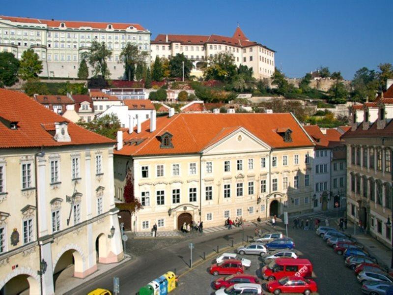 Three Storks Hotel Praha Bagian luar foto The Upper Town