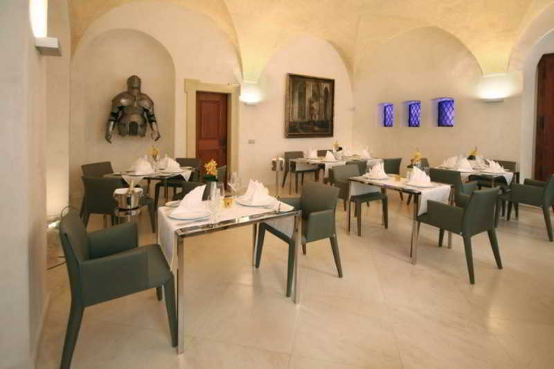 Three Storks Hotel Praha Bagian luar foto Restaurant